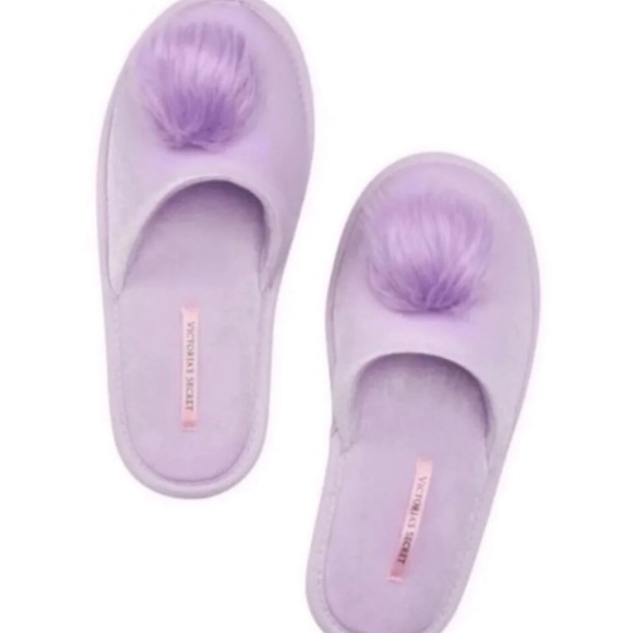 NWT Victoria Secret Pom Pom Purple Slide Slippers - Picture 2 of 3